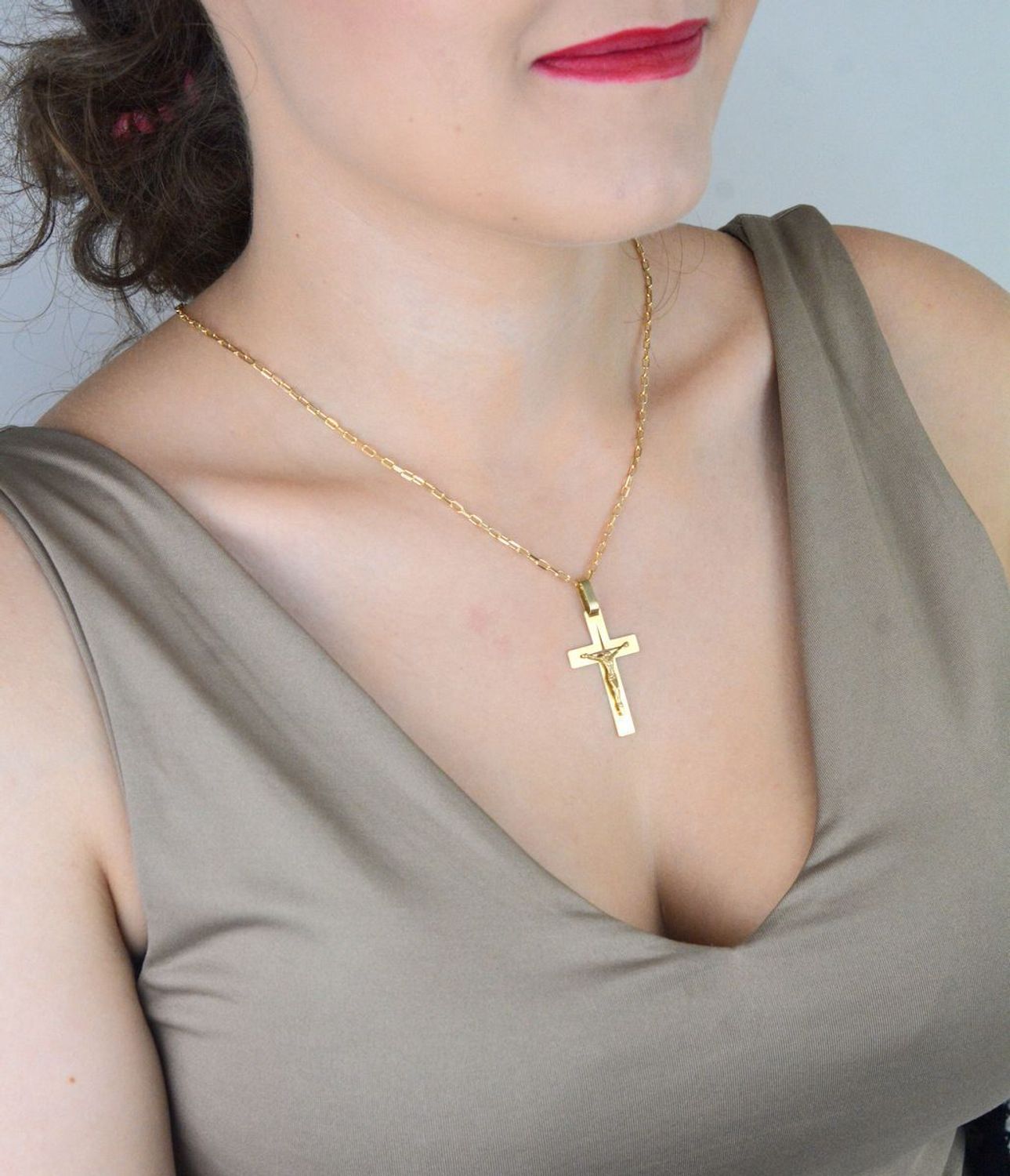 Złoty krzyżyk z Jezusem – zawieszka 585  2,28 g  Prezent na Komunię lub Chrzest.jpg